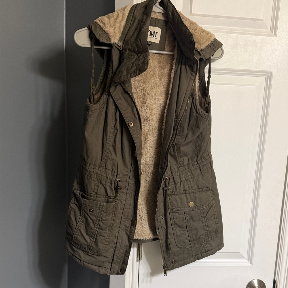 Olive Green Sleeveless Vest with Faux Fur Lining